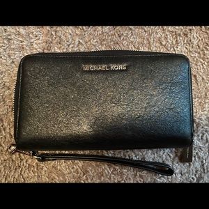 Michael Kors Wristlet